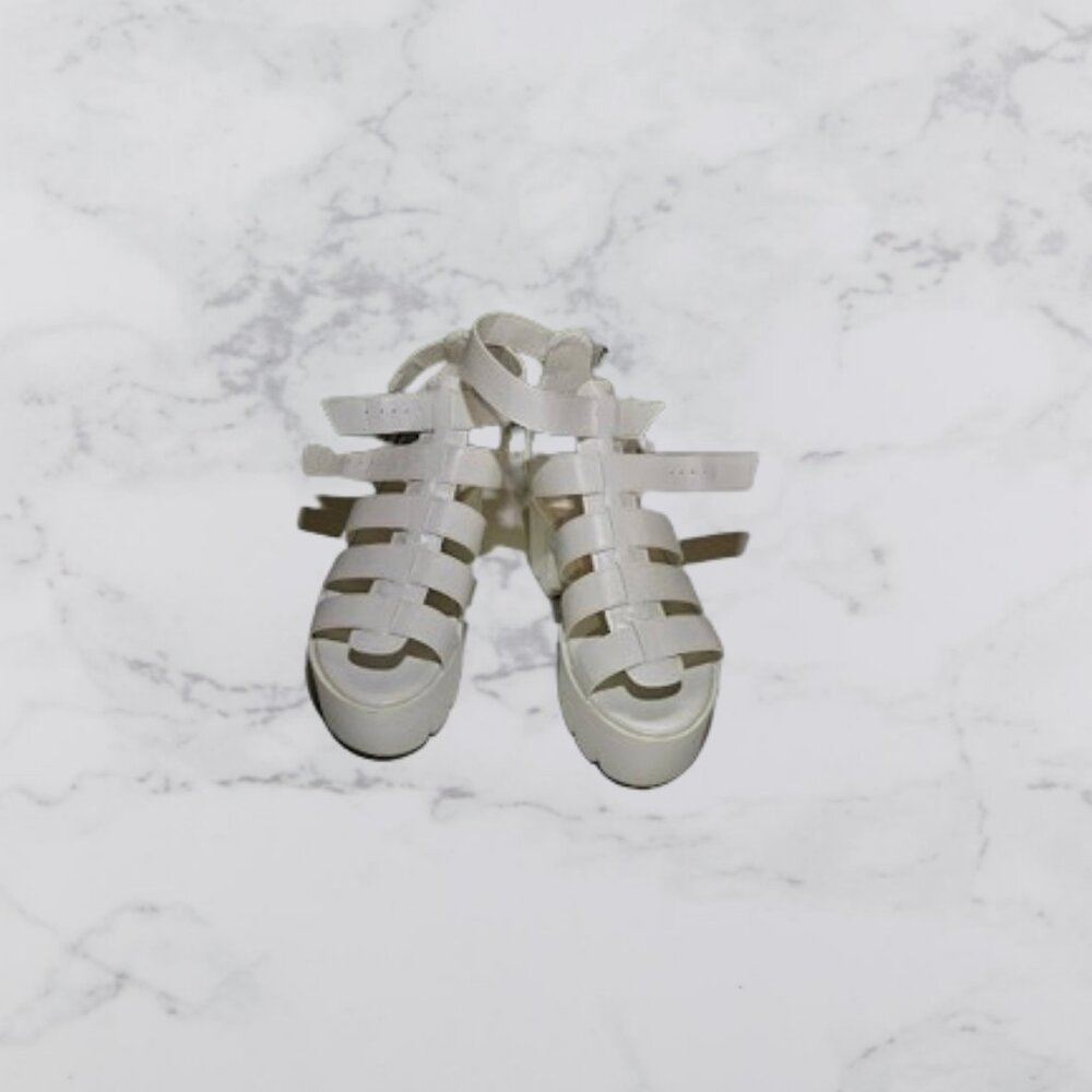 Source Unknown White Sandals